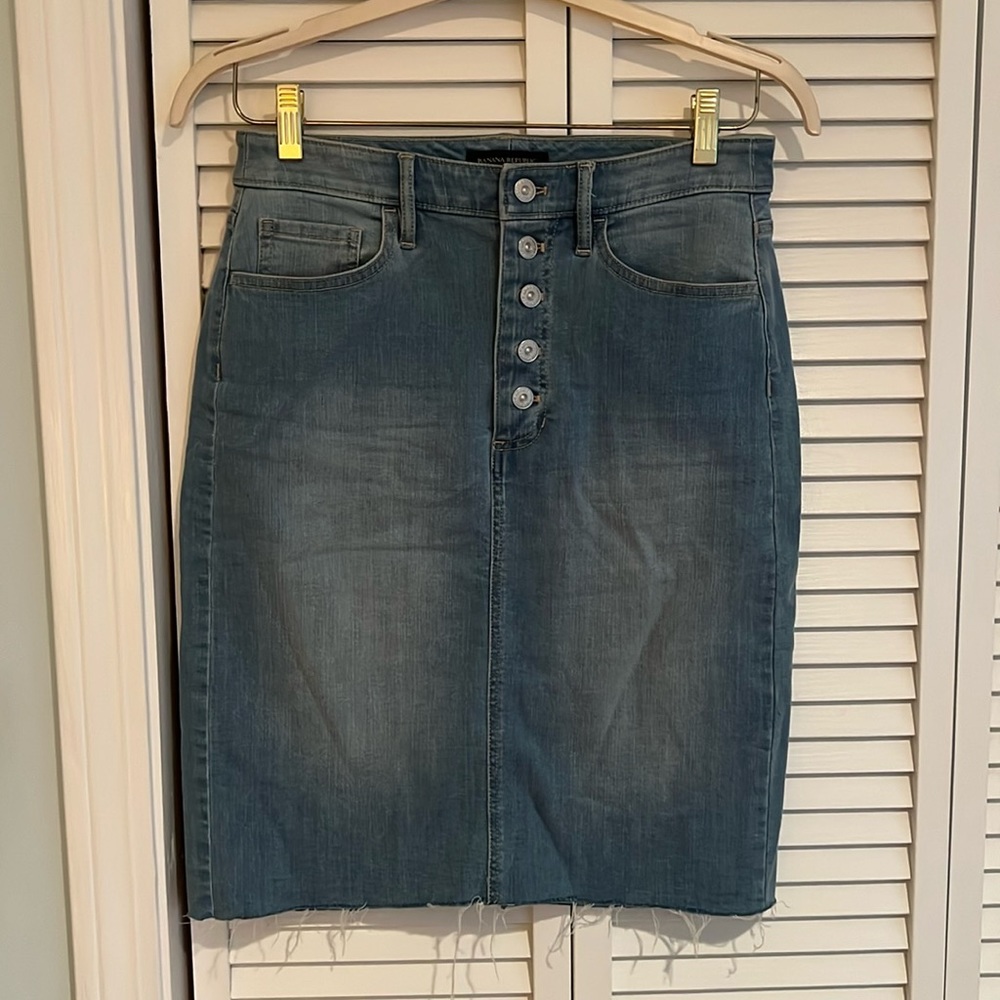 Banana Republic Midi Denim Skirt - never worn